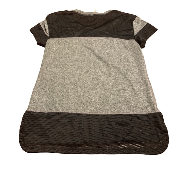 Champion Women’s Short Sleeve Workout Athletic T Shirt Mesh Trim Size Small - Picture 4 of 5